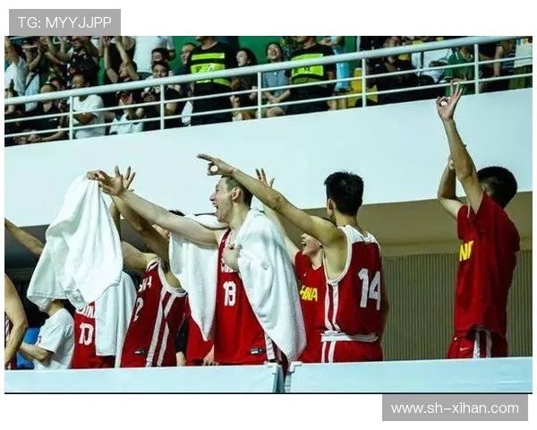 中国男篮力克澳大利亚晋级世界杯四强 易建联状态火热全场表现抢眼