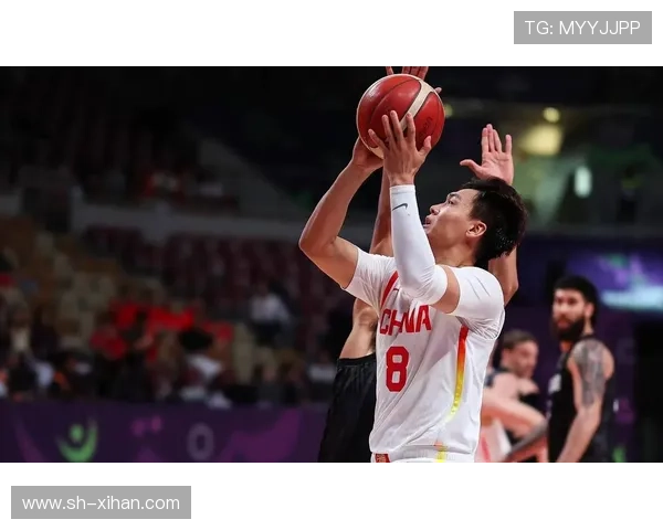 中国男篮迎战澳大利亚冲击世界杯决赛席位全力以赴备战关键战役 中国男篮迎战澳大利亚冲击世界杯决赛席位全力以赴备战关键战役