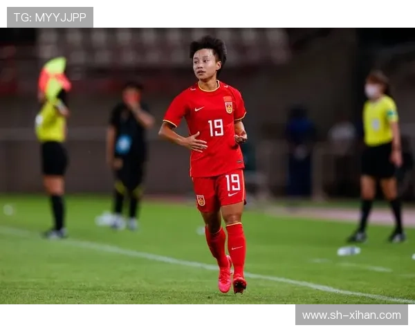 中国足球迎来新希望,年轻球员崭露头角助力国足再创辉煌 中国足球迎来新希望,年轻球员崭露头角助力国足再创辉煌