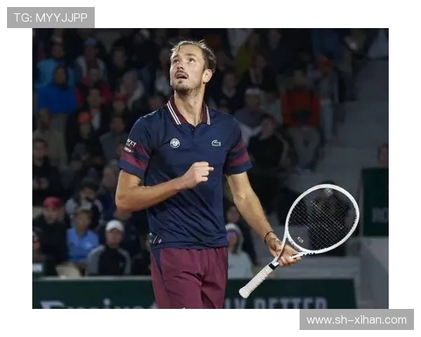 网球巨星梅德韦杰夫再度夺冠 成就个人职业生涯新高峰